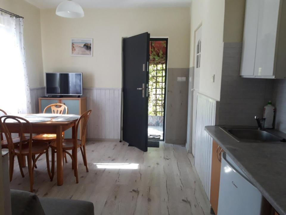 Villa Przy Morzu à Jarosławiec Extérieur photo